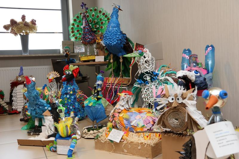 Kreatywne pomysły: jak zrobić ptaka z butelki w kilku prostych krokach